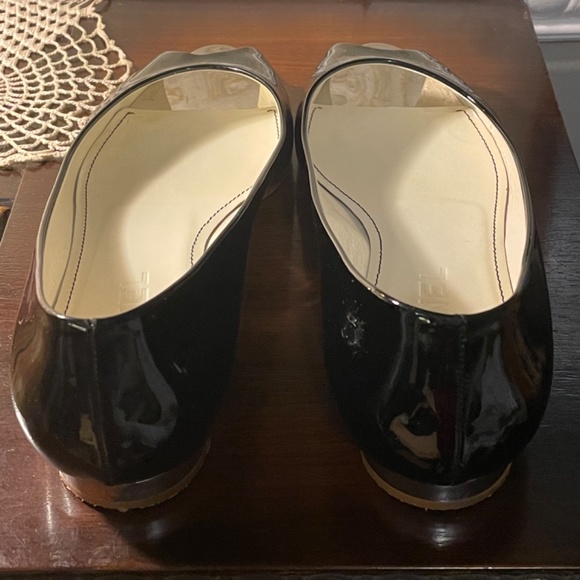 Chanel Black Patent Leather Peep Top Flats Size 38 - Picture 5 of 7